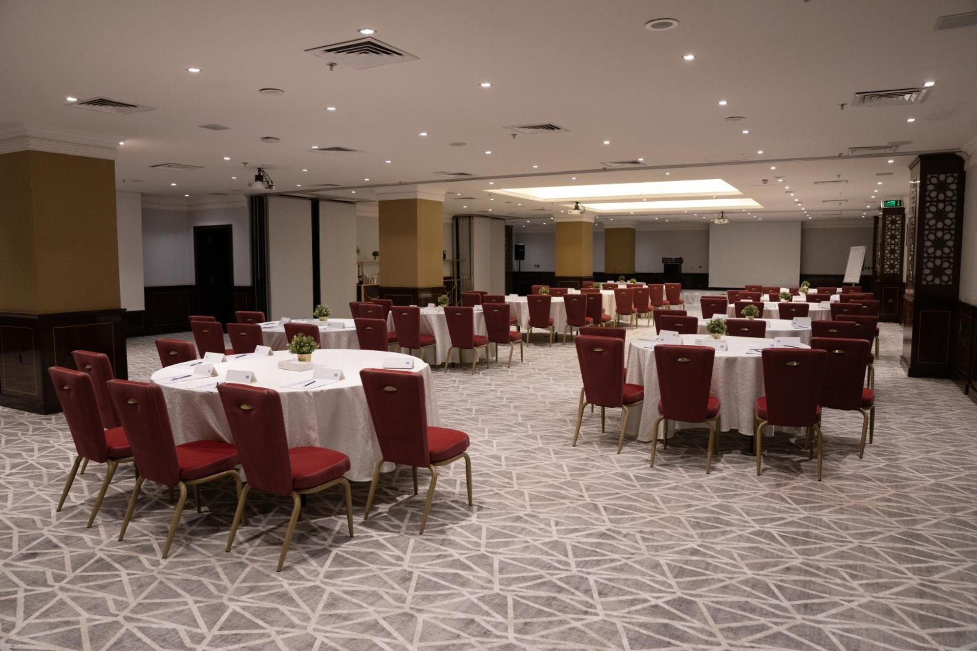 Hotel Golden Tulip Buraidah Al Qassim Exterior foto
