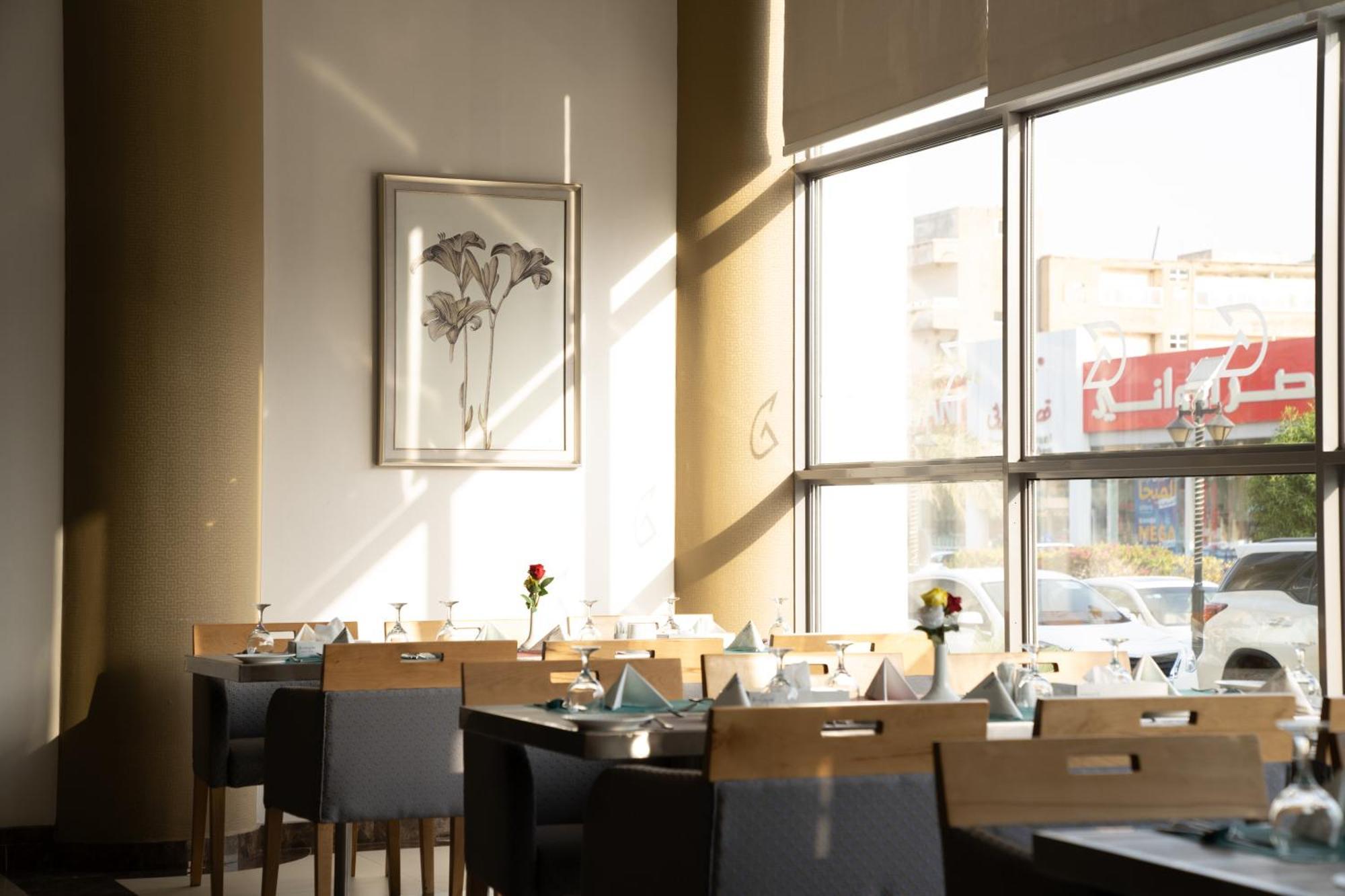 Hotel Golden Tulip Buraidah Al Qassim Exterior foto