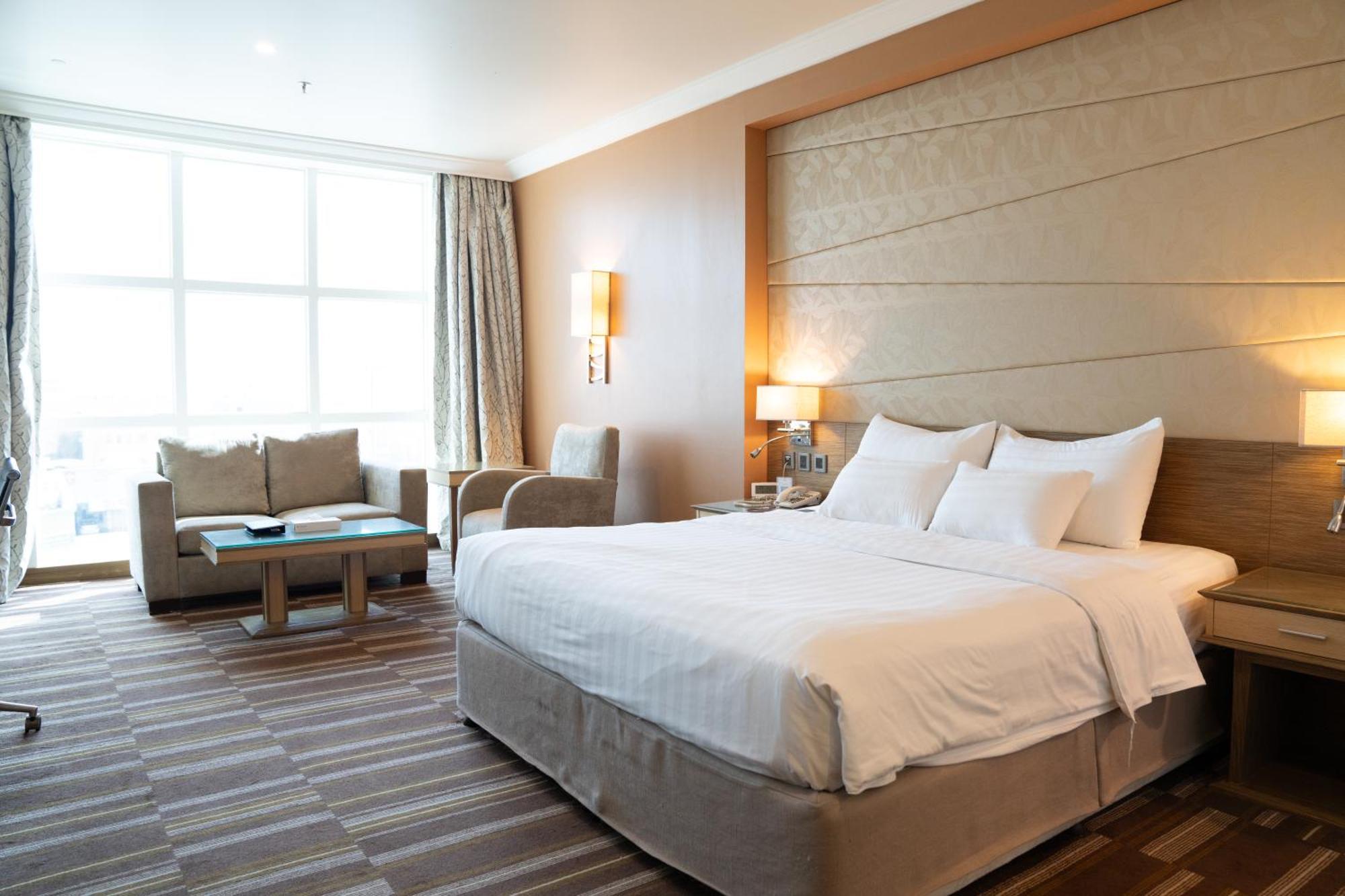Hotel Golden Tulip Buraidah Al Qassim Exterior foto