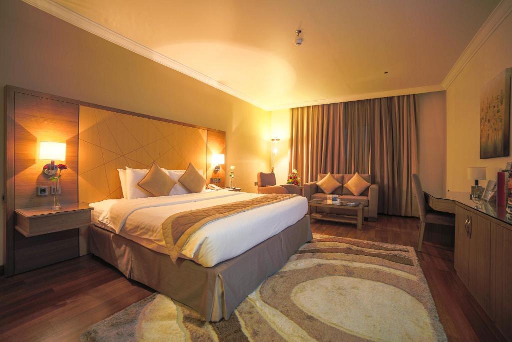Hotel Golden Tulip Buraidah Al Qassim Exterior foto